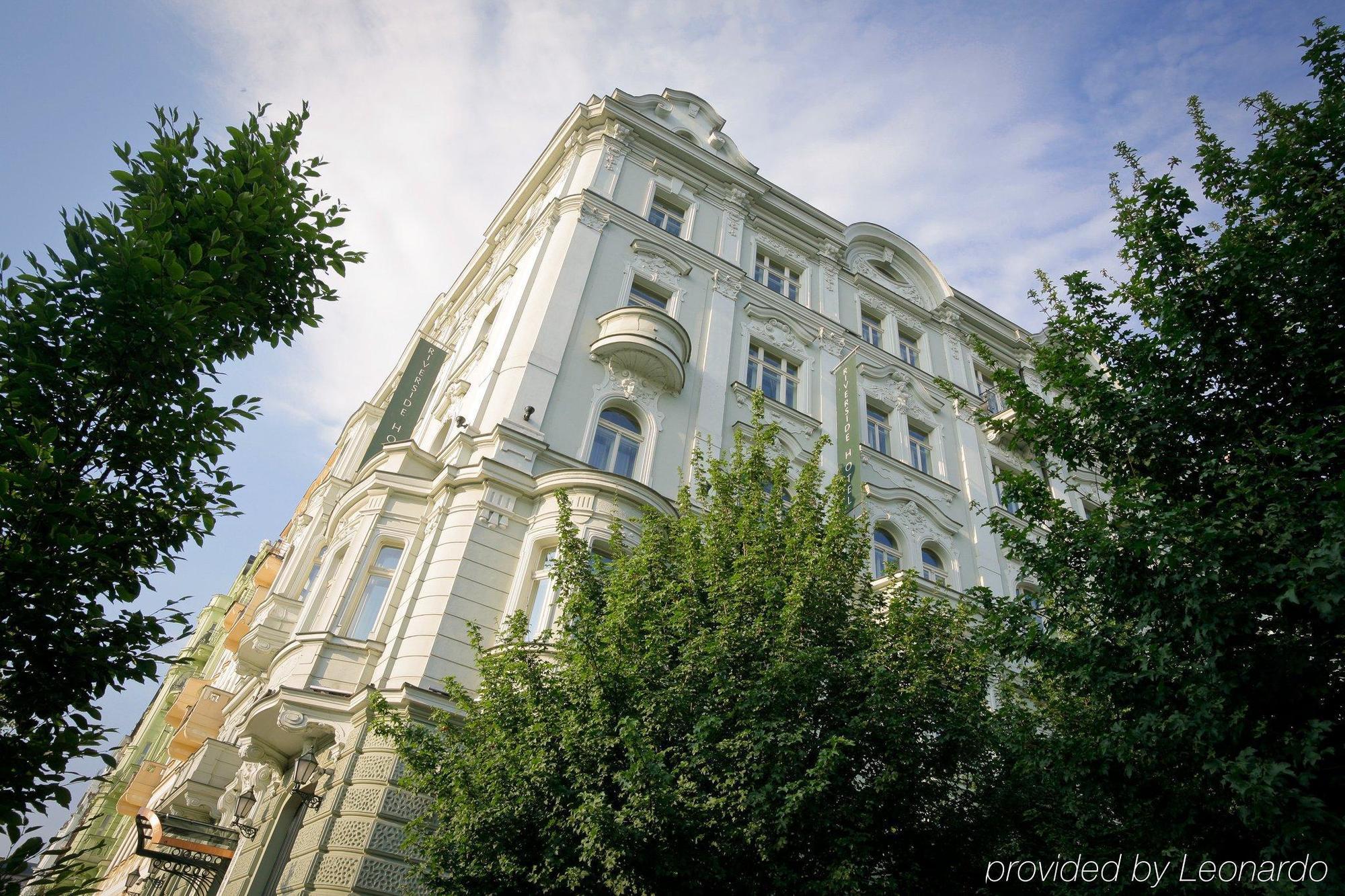 Mamaison Hotel Riverside Prague Exterior photo The headquarters of the company in Belgrade