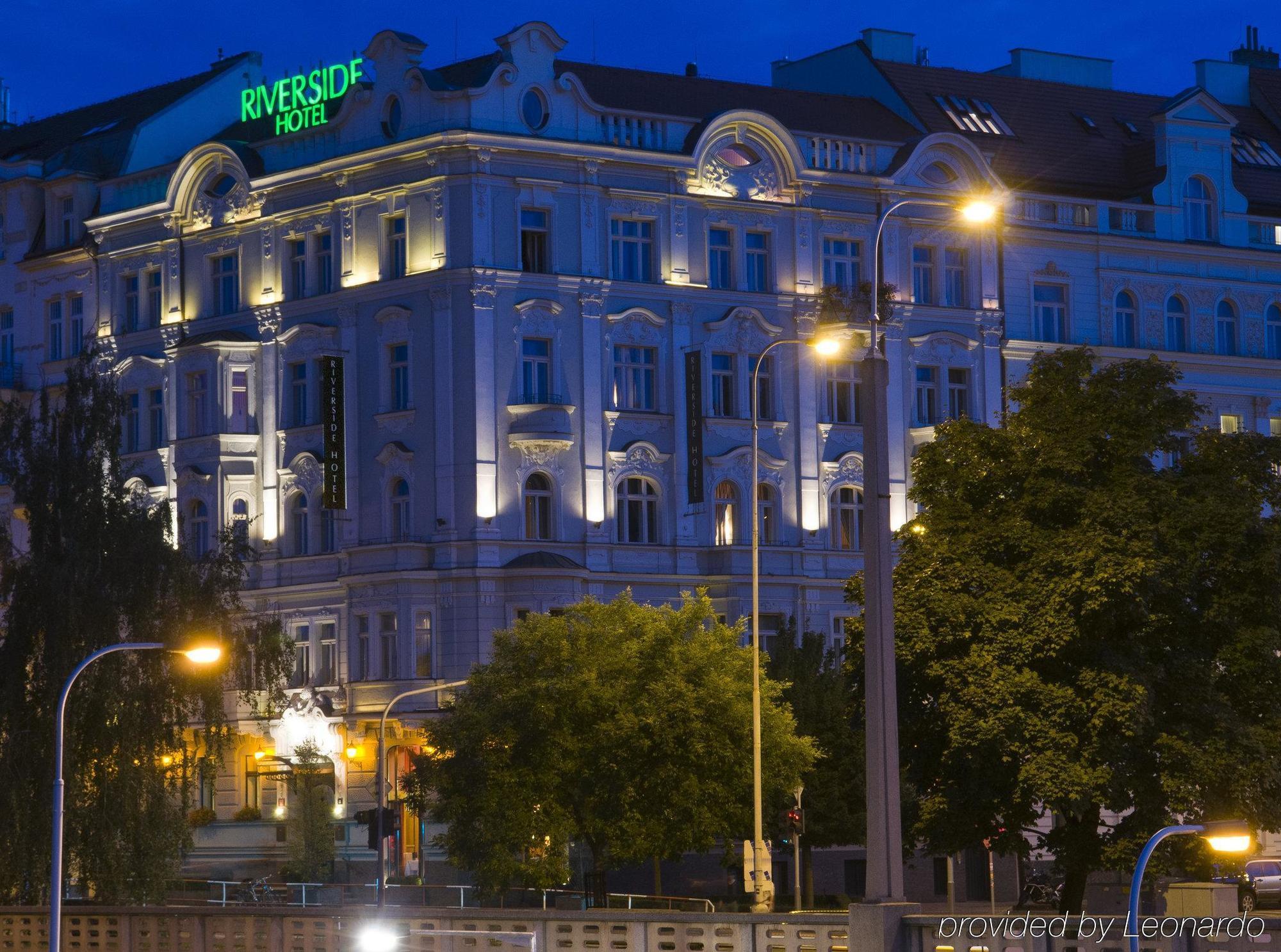Mamaison Hotel Riverside Prague Exterior photo Riverside Hotel