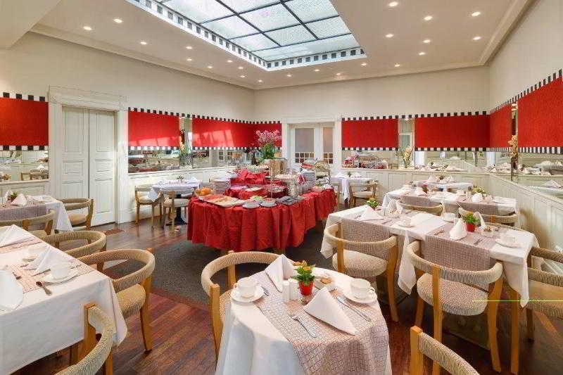 Mamaison Hotel Riverside Prague Exterior photo Restaurant