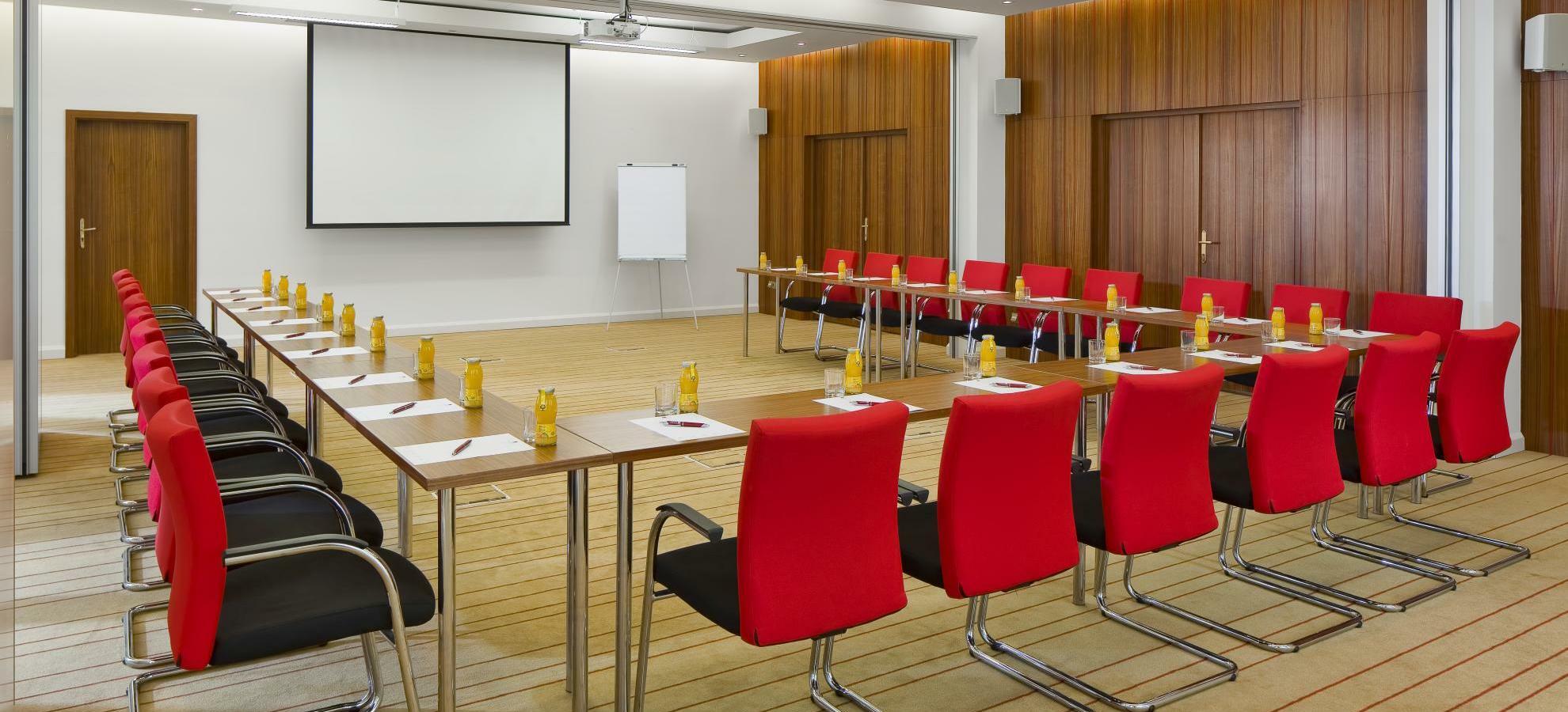 Mamaison Hotel Riverside Prague Exterior photo Meeting room